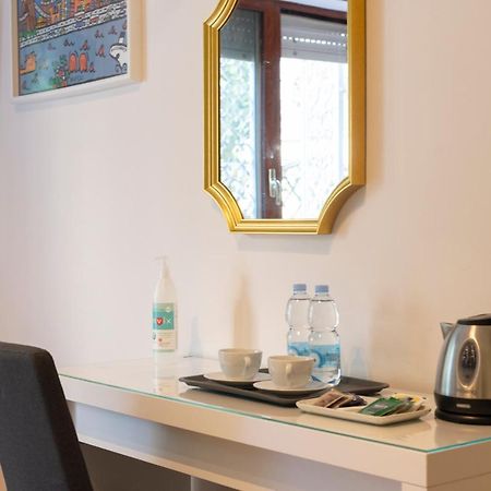 Room 66 Naples Luaran gambar